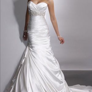 Maggie Sottero wedding gown size 14